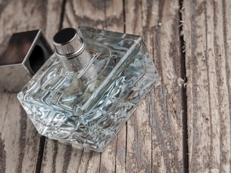 Ποια η διαφορά μεταξυ αρώματος, κολώνιας και eau de parfum;