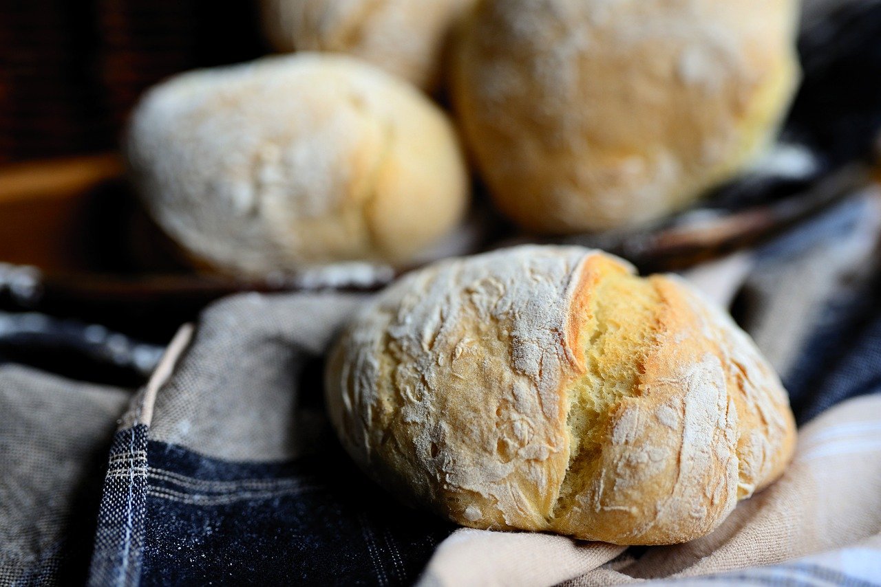 «Παράθυρο» νέας αύξησης στην τιμή του ψωμιού ανοίγει ενδεχόμενη ευρω – απαγόρευση της εισαγωγής ρωσικών σιτηρών