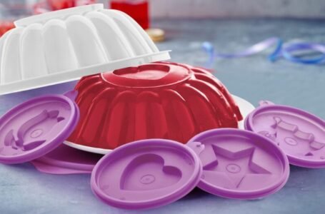 Bloomberg: «Λουκέτο» βάζει η Tupperware μετά από σχεδόν 80 χρόνια λειτουργίας