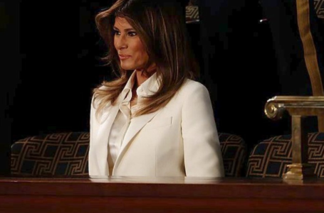 H Melania Trump υπερασπίζεται τις γυμνές πόζες της από την εποχή του μόντελινγκ