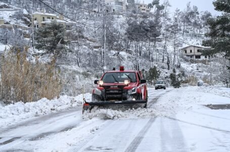 Κακοκαιρία: Προβλήματα από τις χιονοπτώσεις και τις ισχυρές καταιγίδες