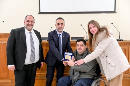 Η Περιφερειακή Ομοσπονδία Ατόμων με Αναπηρία Δυτικής Ελλάδας & Νοτίων Ιονίων Νήσων βραβεύτηκε από τον Εμπορικό Σύλλογο Πάτρας