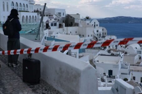 Καραστάθης για σεισμούς στις Κυκλάδες: Υπάρχει κλιμακωτή πτώση -Τι είπε για σχολεία, οικοδομή και μέτρα